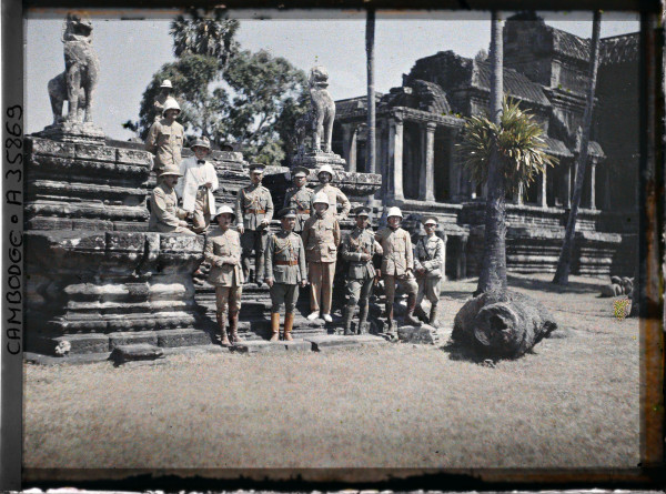 Autochrome of official visit by Siamese Prince Paribatra to Angkor temples